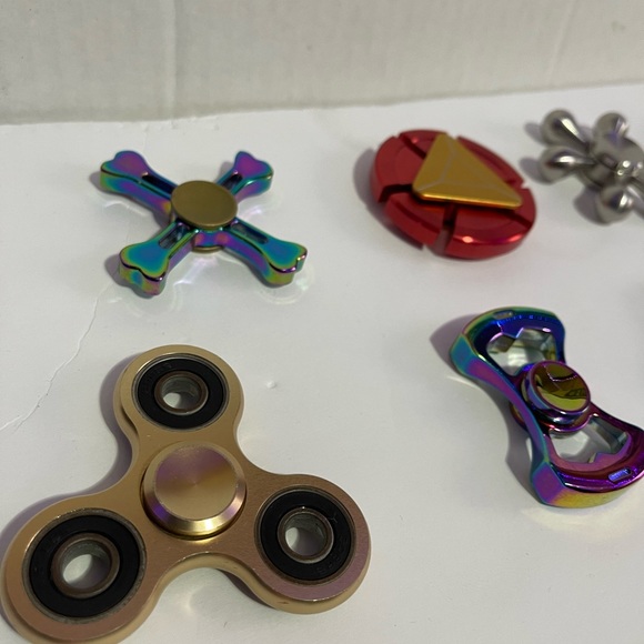 Fidget Spinner & Fidget Toys Bundle - Picture 5 of 7
